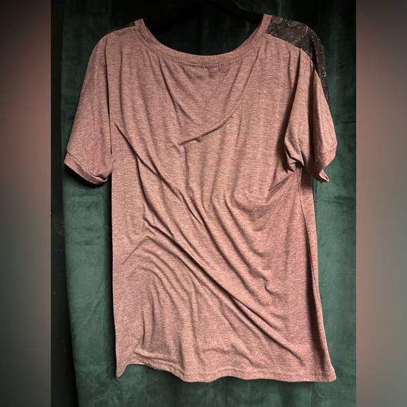 Lace Detail Pink Shirt - Picture 2 of 3